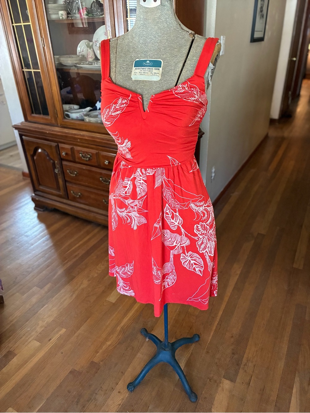 Soma V wire built-in bra Women Dresses small